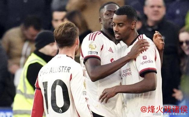 68分钟被换!利物浦1.5亿标王让斯洛特死心:5项数据挂零 评分6.5 68分钟被换!利物浦1.5亿标王让斯洛特死心:5项数据挂零 评分6.5