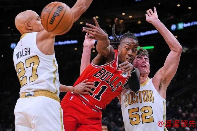 西蒙斯27分布泽利斯26分 绿军轻取公牛迎四连胜